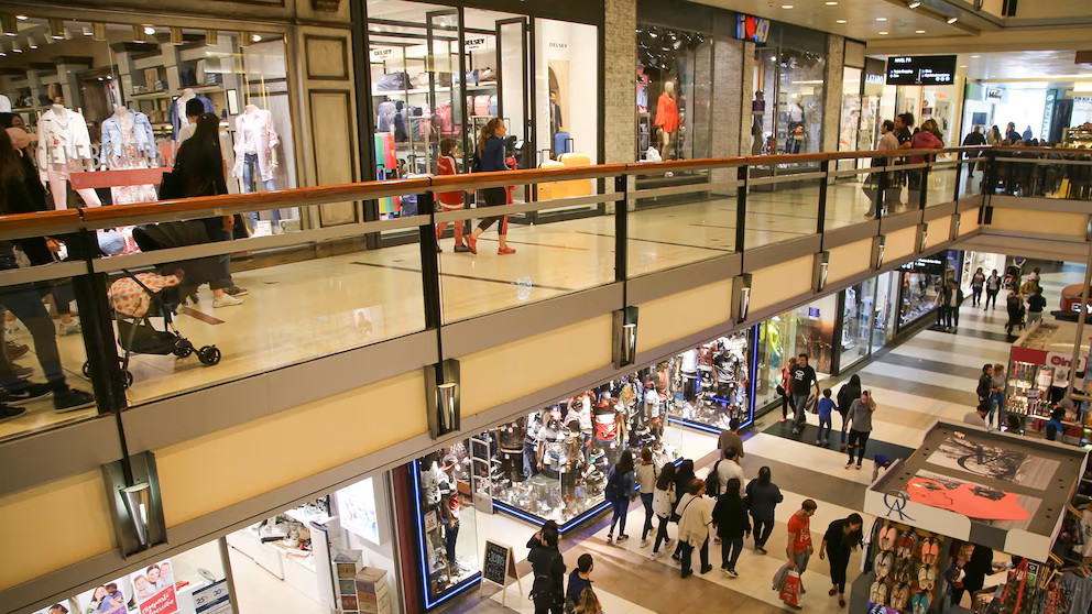 Más de 60 shoppings de todo el país lanzan un fin de semana con descuentos ante la fuerte caída de ventas