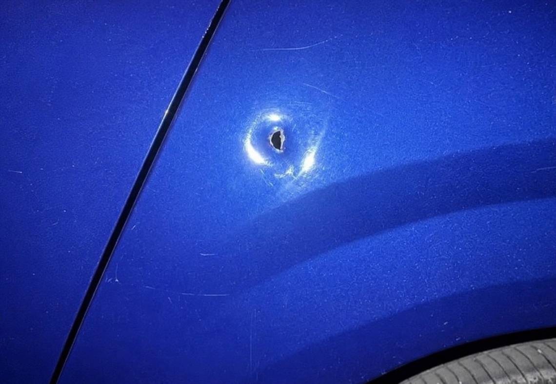 Un conductor aseguró que recibió un disparo mientras manejaba por el Acceso Norte