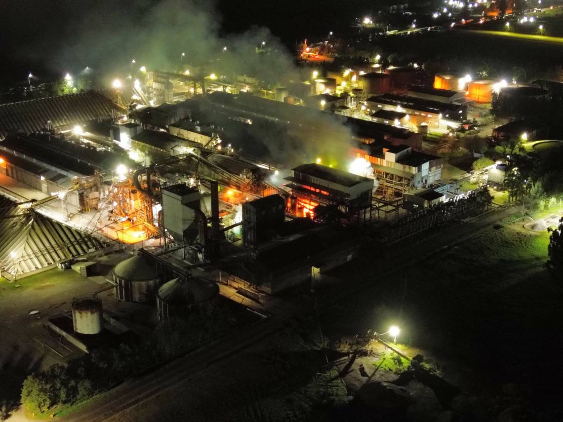 Incendio de gran magnitud en la planta de Vicentin en el sur provincial