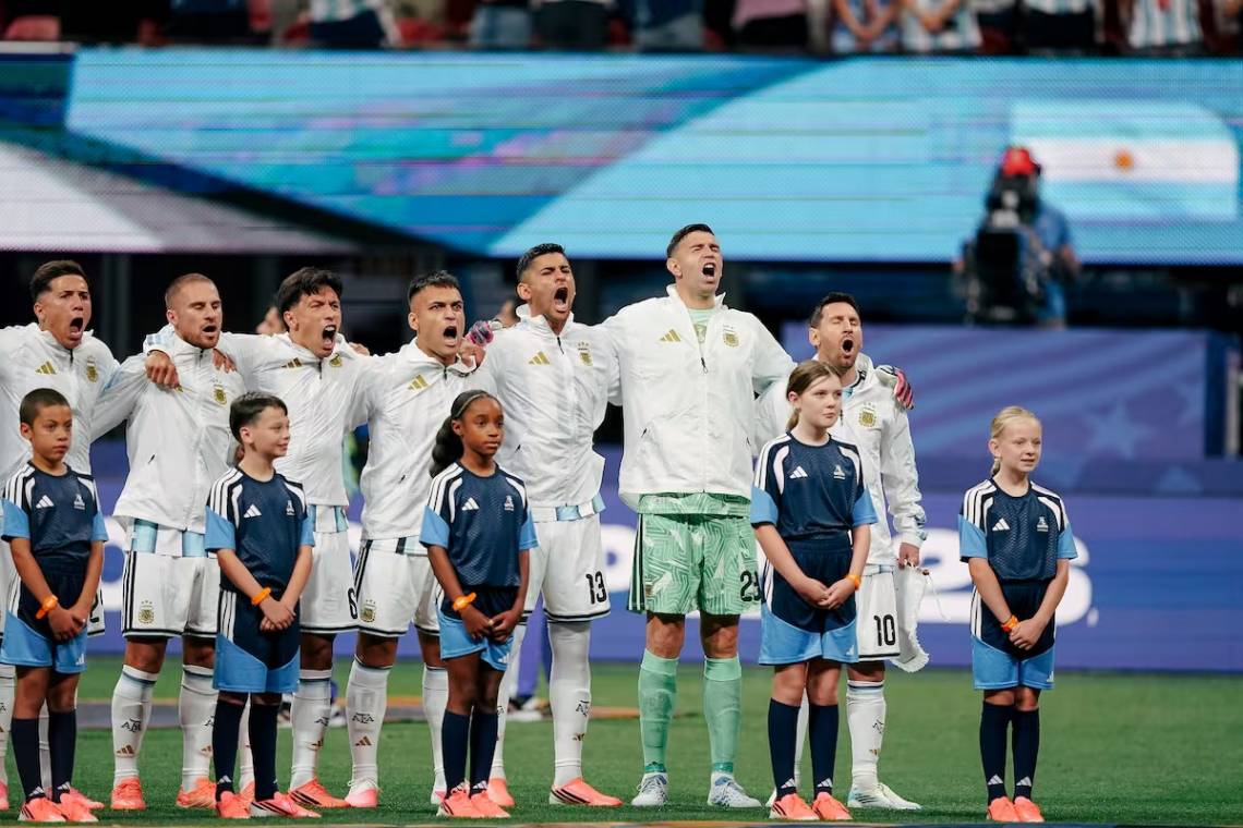 Minuto de aplausos: la Selección recibirá un homenaje en todos los partidos del fútbol argentino