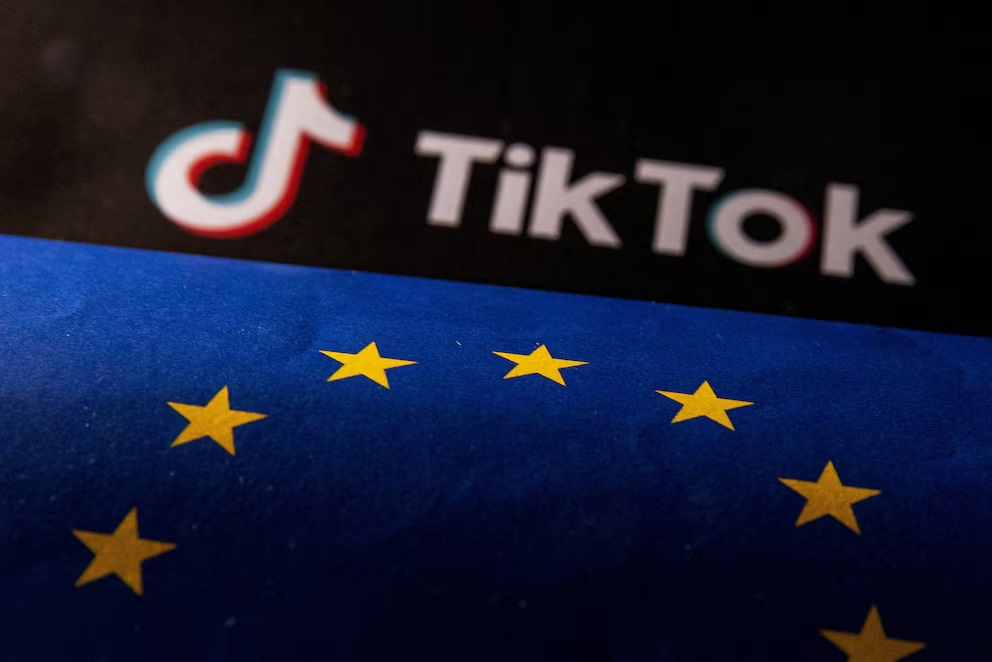 La Unión Europea acusa a TikTok de exponer datos de menores y amenaza con una multa millonaria