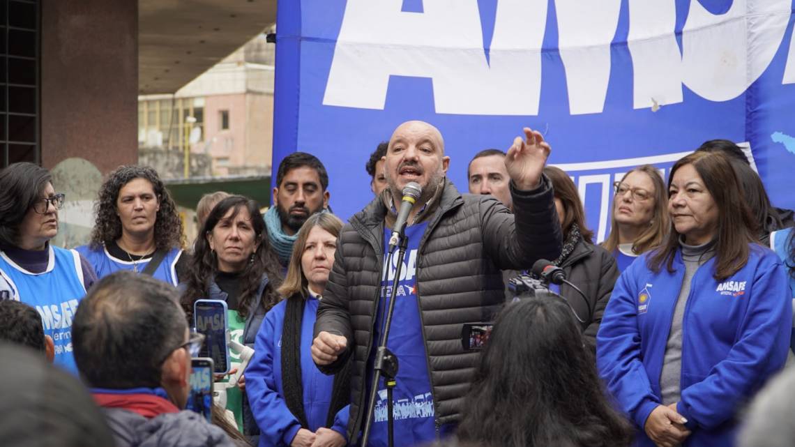 AMSAFE lanzó un petitorio contra la reforma previsional: “Un docente jubilado cobra el 60% de uno en actividad”