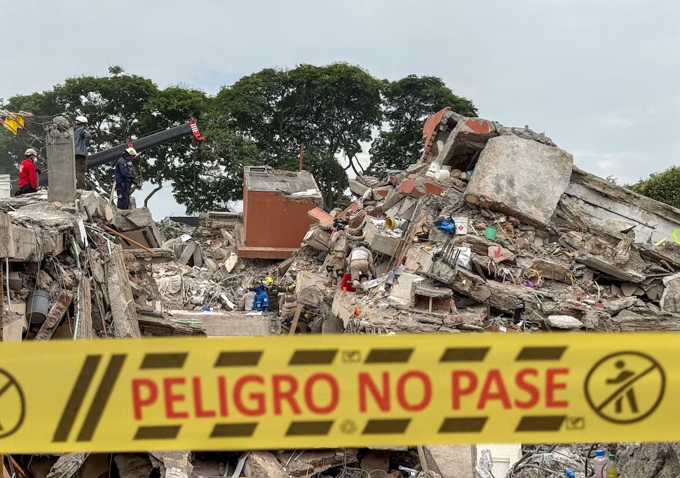 A casi una semana del terremoto, Colombia busca a 143 desaparecidos entre los escombros