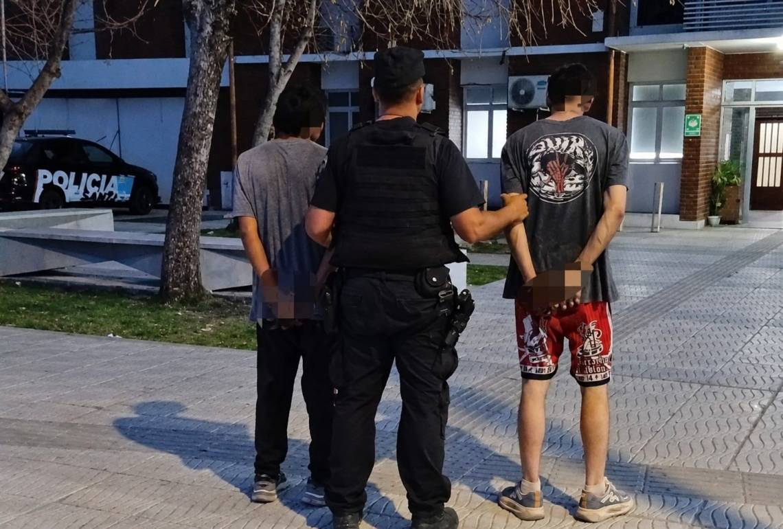 Robo de cables: aprehendieron a dos hombres cerca de la Autopista y la Ruta 19