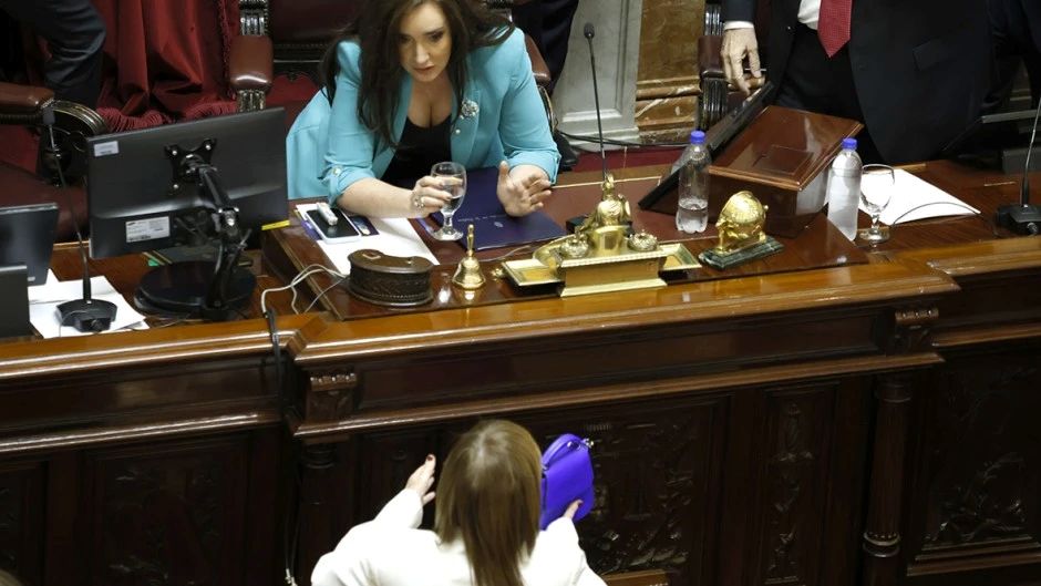 Patricia Bullrich debutó en el Senado y se trenzó con Villarruel: “Acá nadie tiene coronita”