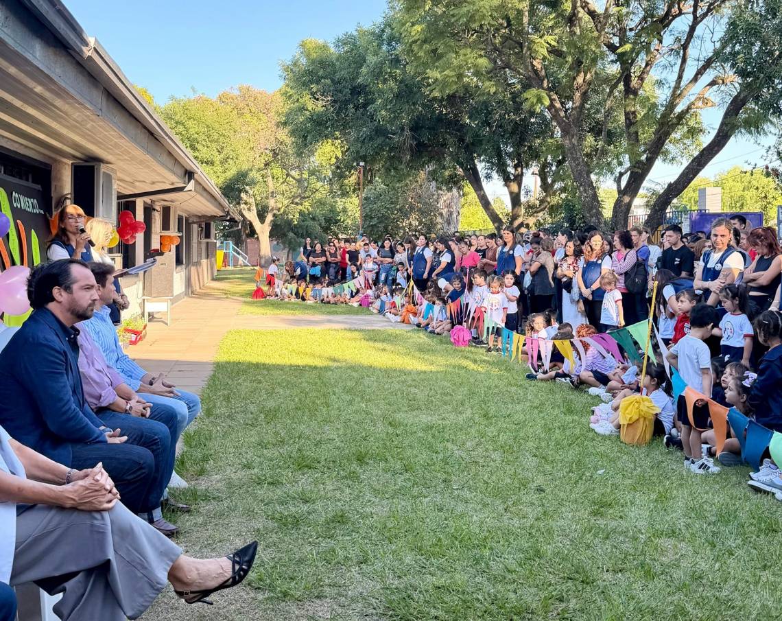 El Municipio dio inicio al ciclo lectivo con un acto en el Jardín Sarmiento
