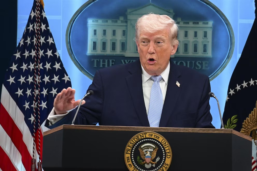 Trump advierte que el estrecho de Ormuz seguirá restringido sin acuerdo con Irán