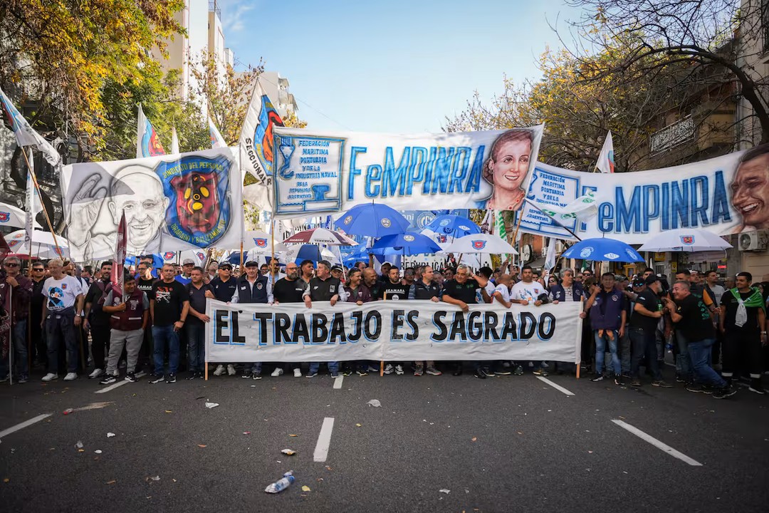 El empleo registrado volvió a caer en marzo y se perdieron más de 40 mil puestos en un año