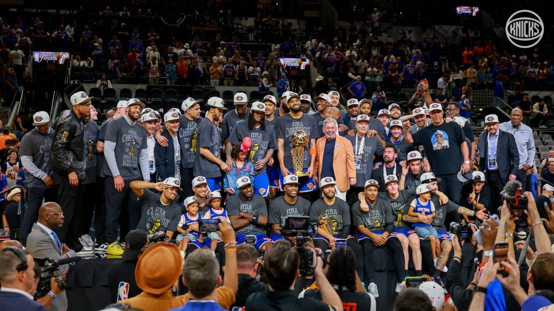 Los Knicks vencieron a los Spurs y volvieron a ser campeones de la NBA después de 53 años
