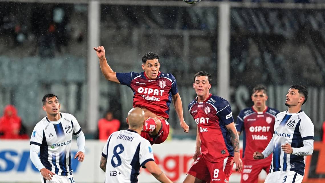Se cortó la racha de Unión: perdió 2-1 frente a Talleres en el Kempes