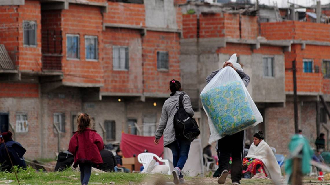 La pobreza volvió a subir: alcanzó al 32,3% de la población en el primer semestre