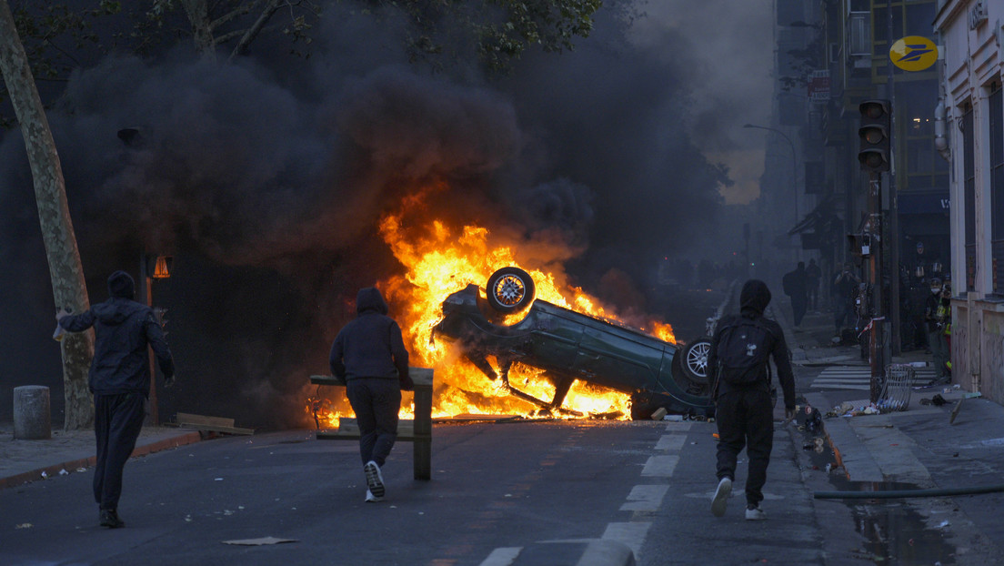 París volvió a registrar enfrentamientos y saqueos tras las masivas protestas contra el costo de vida