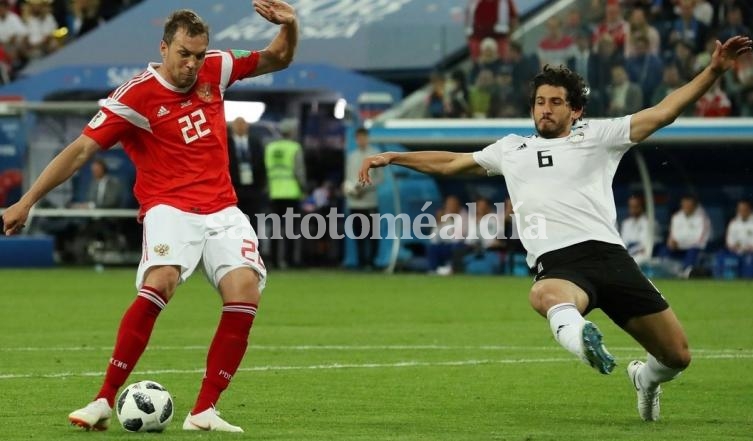 Rusia venció a Egipto 2-1.