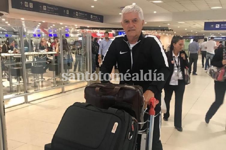 Comesaña está en Argentina y hoy lo presentan en Colón
