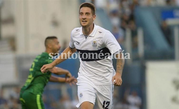 Nicolás Mazzola, primer refuerzo de Unión