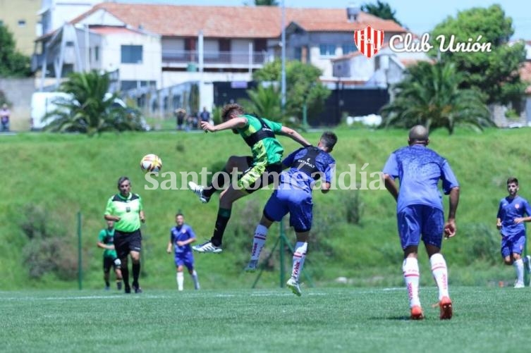 Unión venció 1-0 a Aldosivi