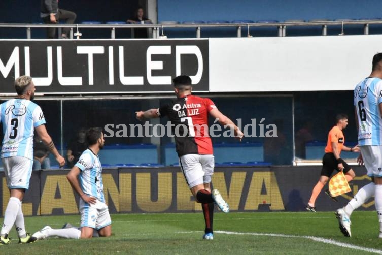 Con un equipo de suplentes, Colón recibe a Atlético Tucumán 
