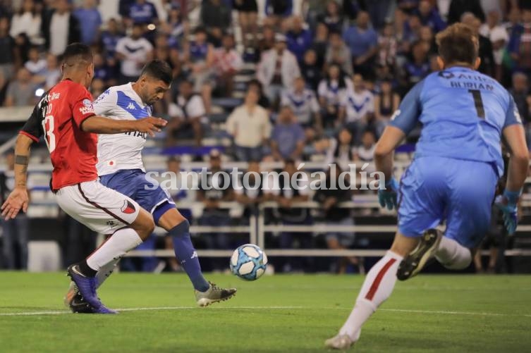 Colón hizo demasiado poco y volvió a perder como visitante