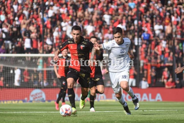 Colón fue oportuno y derrotó a Talleres