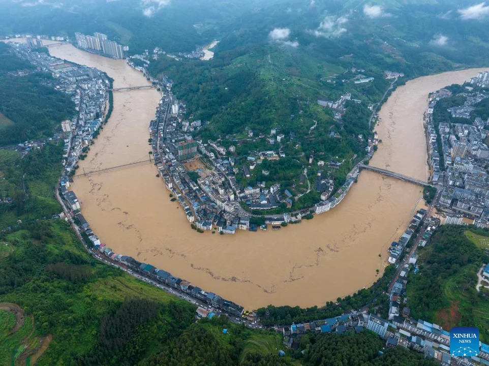 Más de 80.000 evacuados por graves inundaciones en el suroeste de China