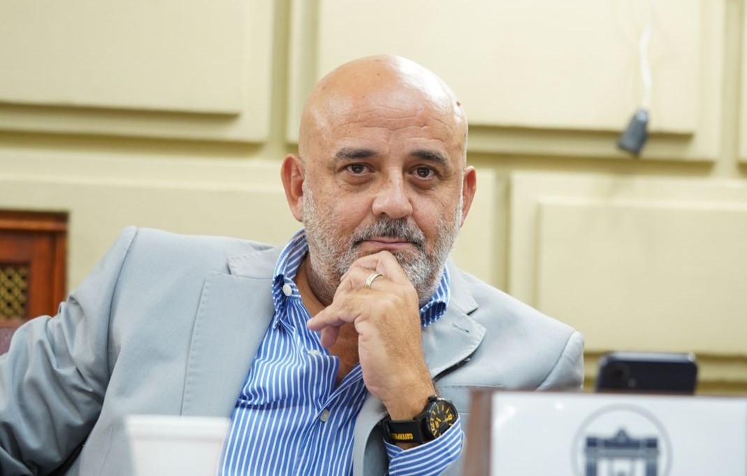 Fabián Palo Oliver, en su banca de la Cámara de Diputados.