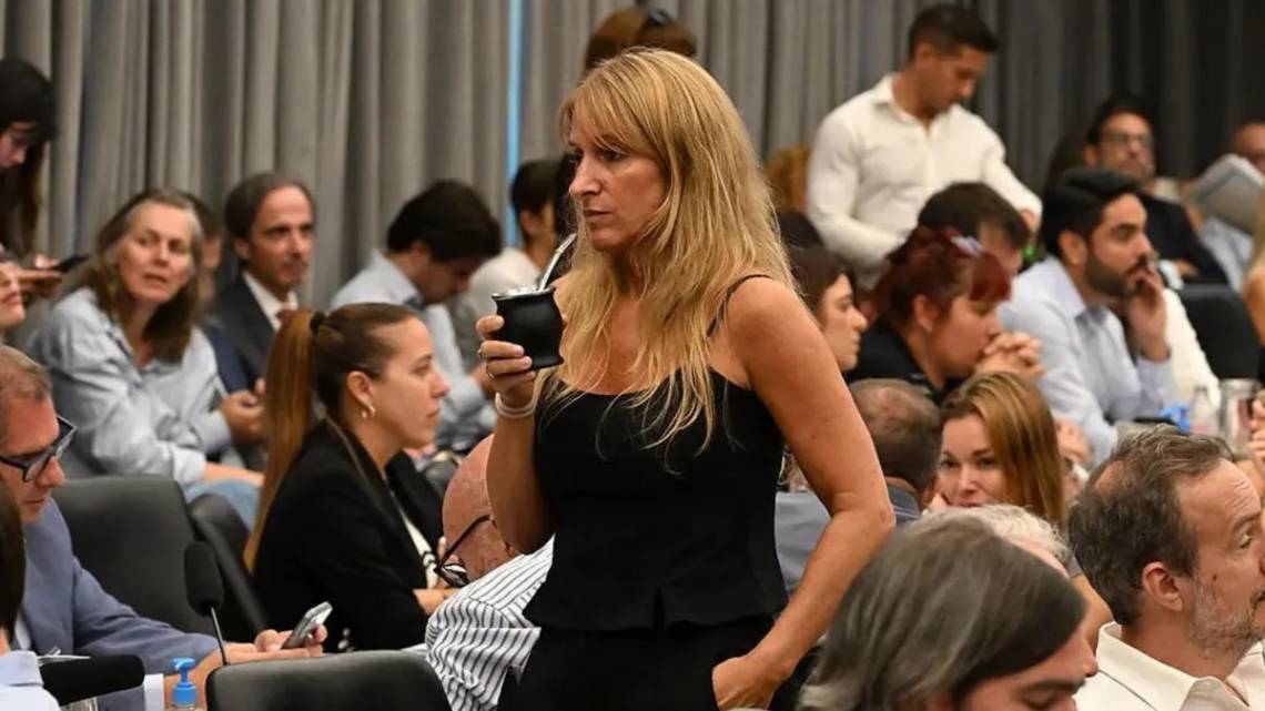 La diputada Florencia Carignano, en el centro de la polémica tras los incidentes en el debate por la reforma laboral.