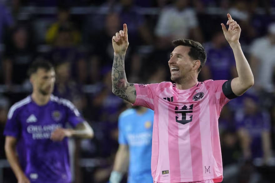 Messi metió dos goles y dio una asistencia en el 4-2 de Inter Miami sobre Orlando.