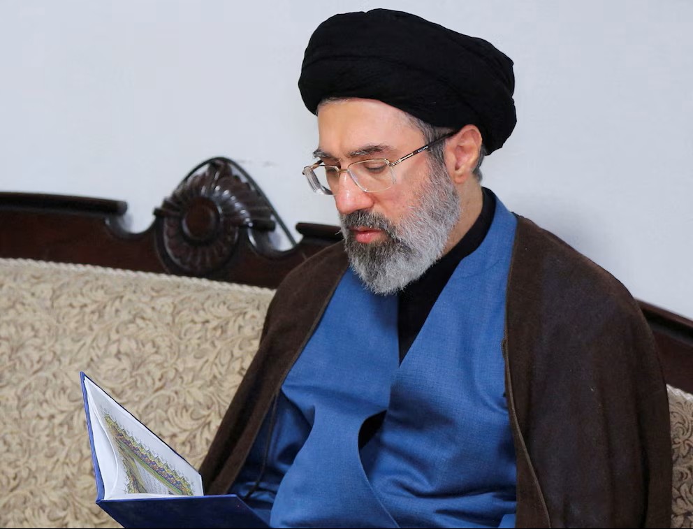Irán tiene nuevo líder supremo: Mojtaba Khamenei sucederá a su padre. (C rédito: Reuters)