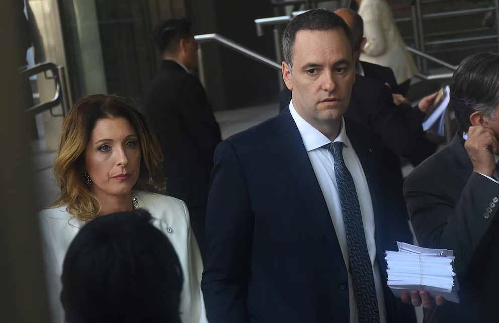 La Justicia investiga si los gastos de Adorni y su familia se condicen con su declaración patrimonial.