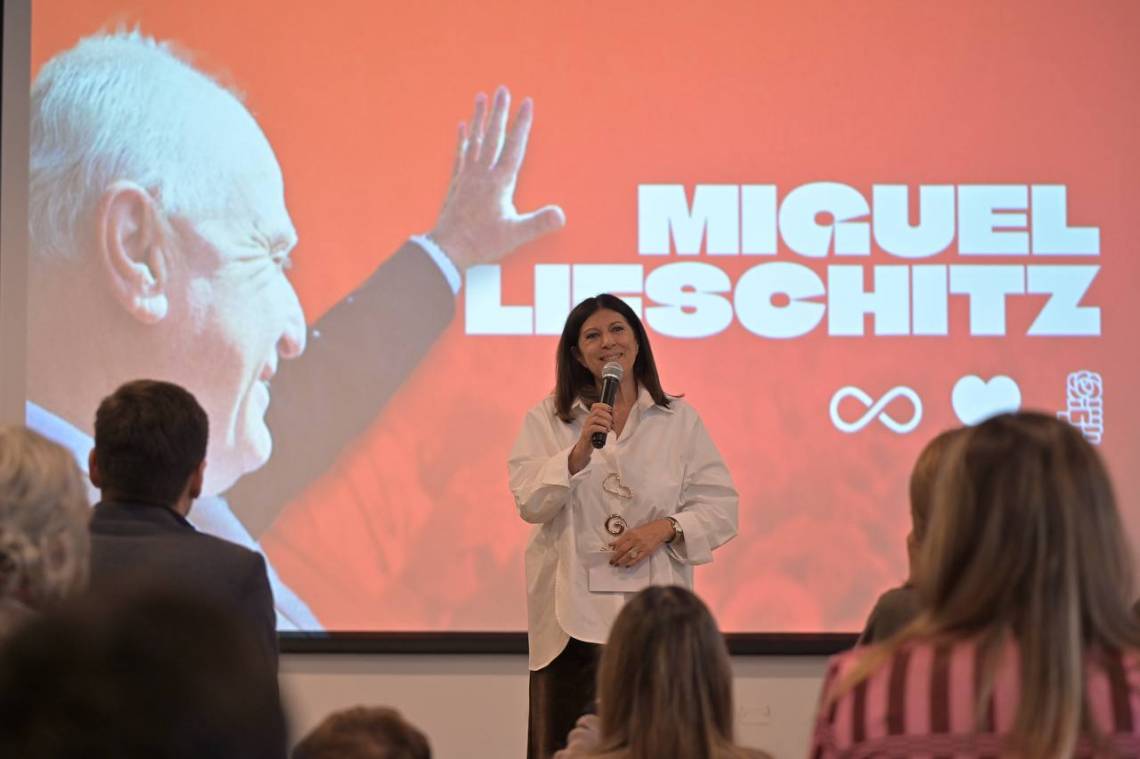 El discurso de Clara García fue uno de los momentos más emotivos del acto.