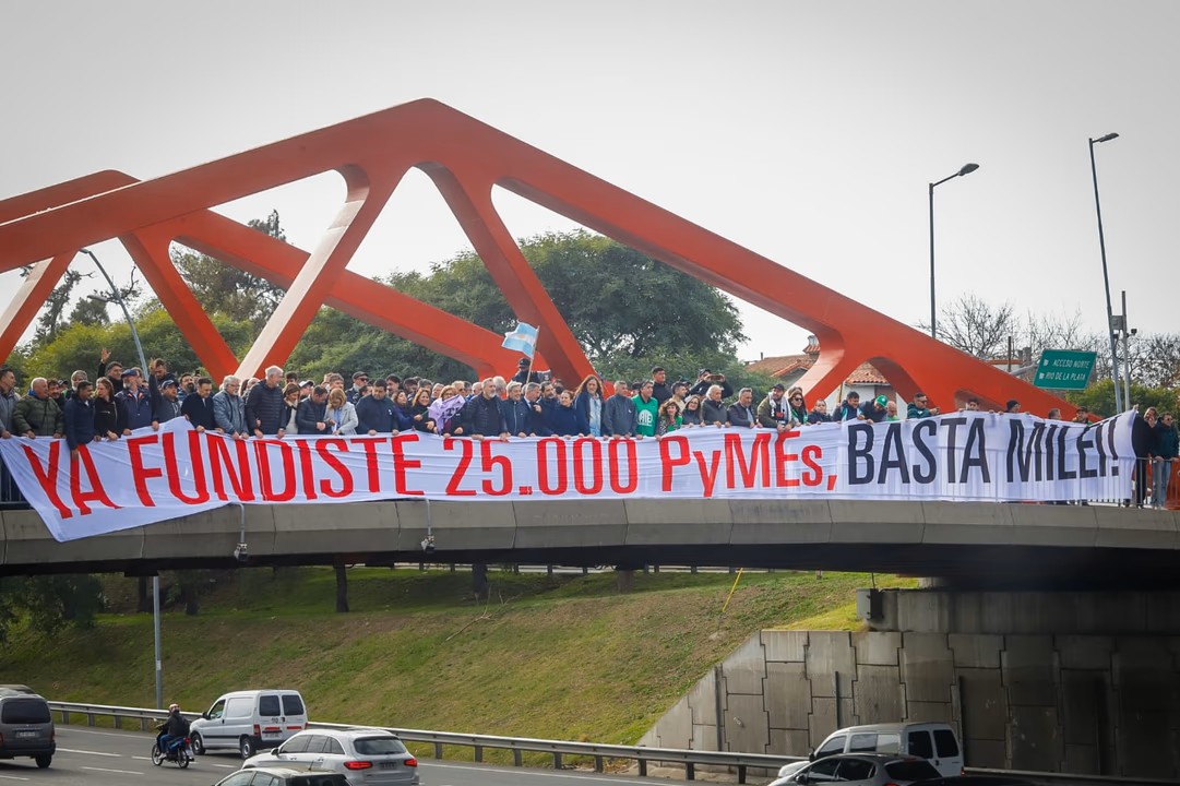 Organizaciones sindicales denunciaron el cierre de 25.000 PyMEs en la era Milei. 