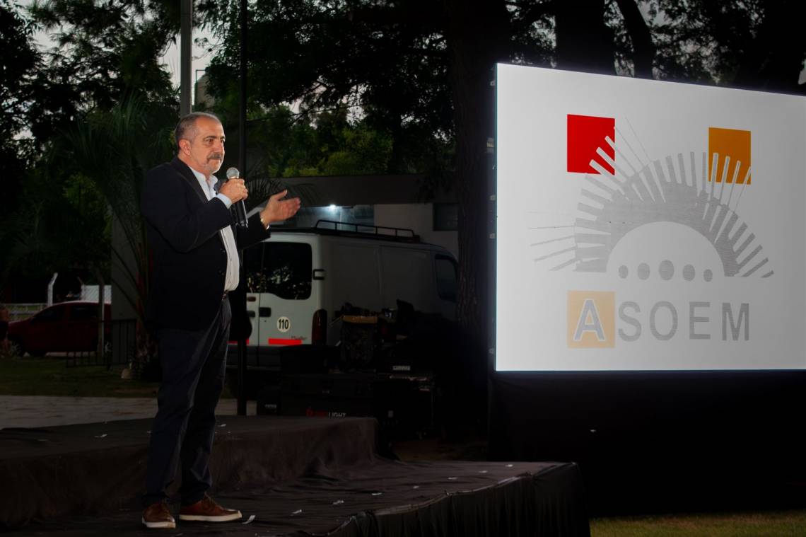 Juan Medina resaltó el valor histórico de la construcción colectiva y el rol social de la organización sindical en el 80 aniversario de ASOEM.