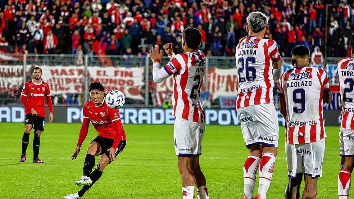 Se terminó el semestre para Unión: perdió 2 a 0 con Independiente y quedó afuera de la Copa Argentina. 