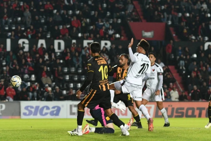 Colón empató con Mitre en Santa Fe. (Crédito: El Litoral)