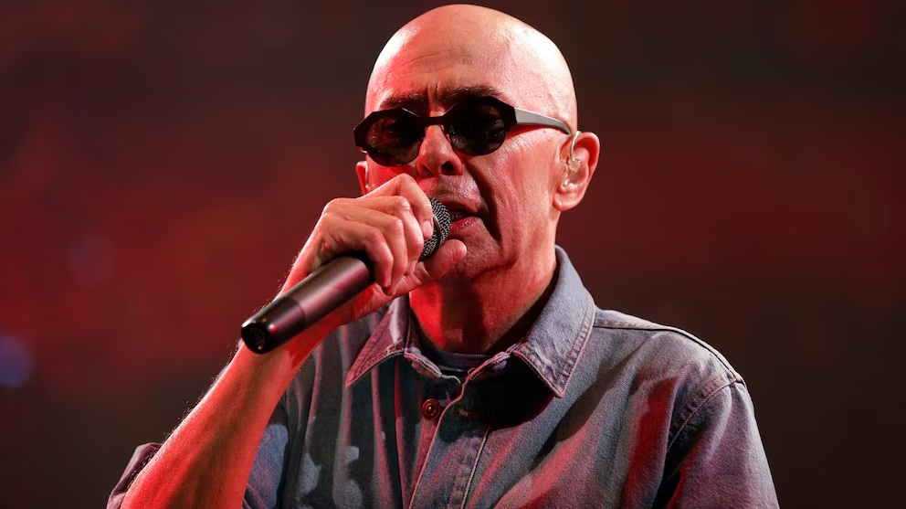 Indio Solari, una de las máximas figuras del rock nacional, falleció a los 77 años.