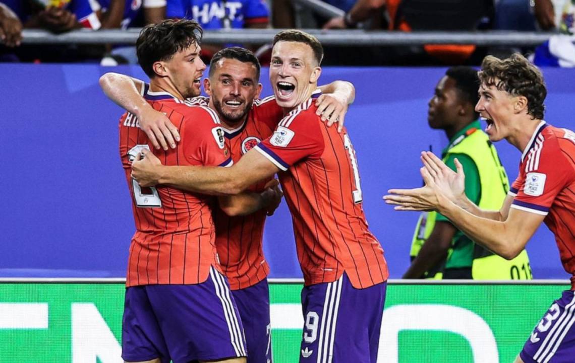 Escocia venció a Haití en un partido con polémica y mucho sufrimiento.