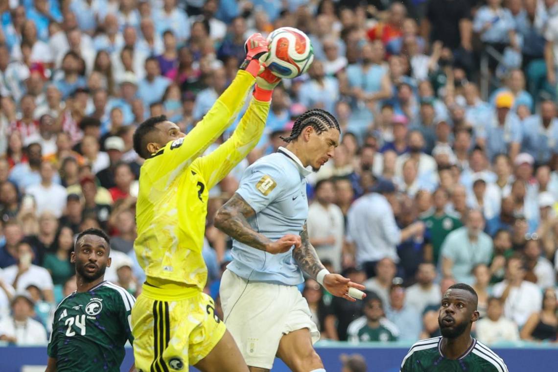 La Celeste arrancó el Mundial con igualdad en Miami.