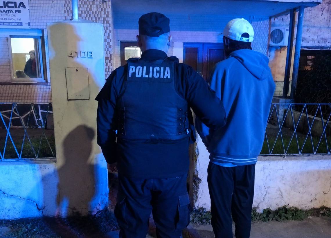 El hombre detenido fue trasladado a la Comisaría 15ta.