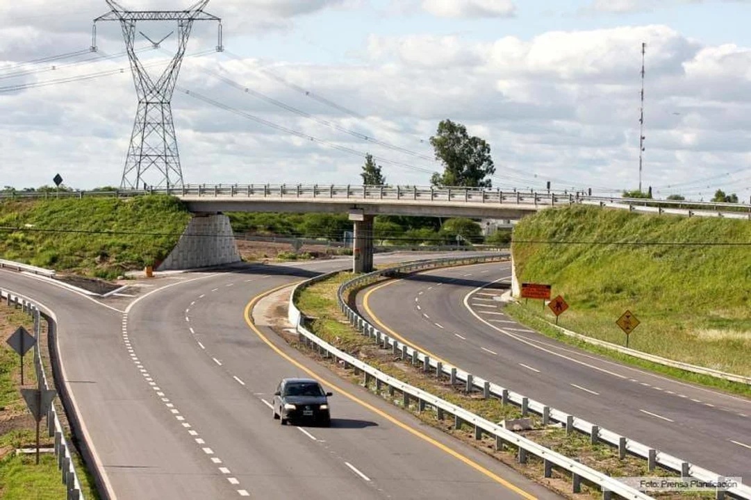 Privatización de rutas: 22 empresas competirán por la concesión de ocho corredores nacionales