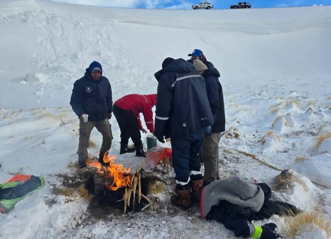 Milagro en la cordillera: rescataron a cuatro mineros tras tres días varados por la nieve