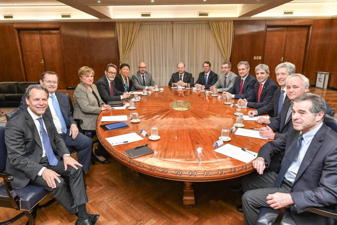 Georgieva se reunió con el equipo económico que encabeza Luis Caputo. (Foto: x.com/KGeorgieva)