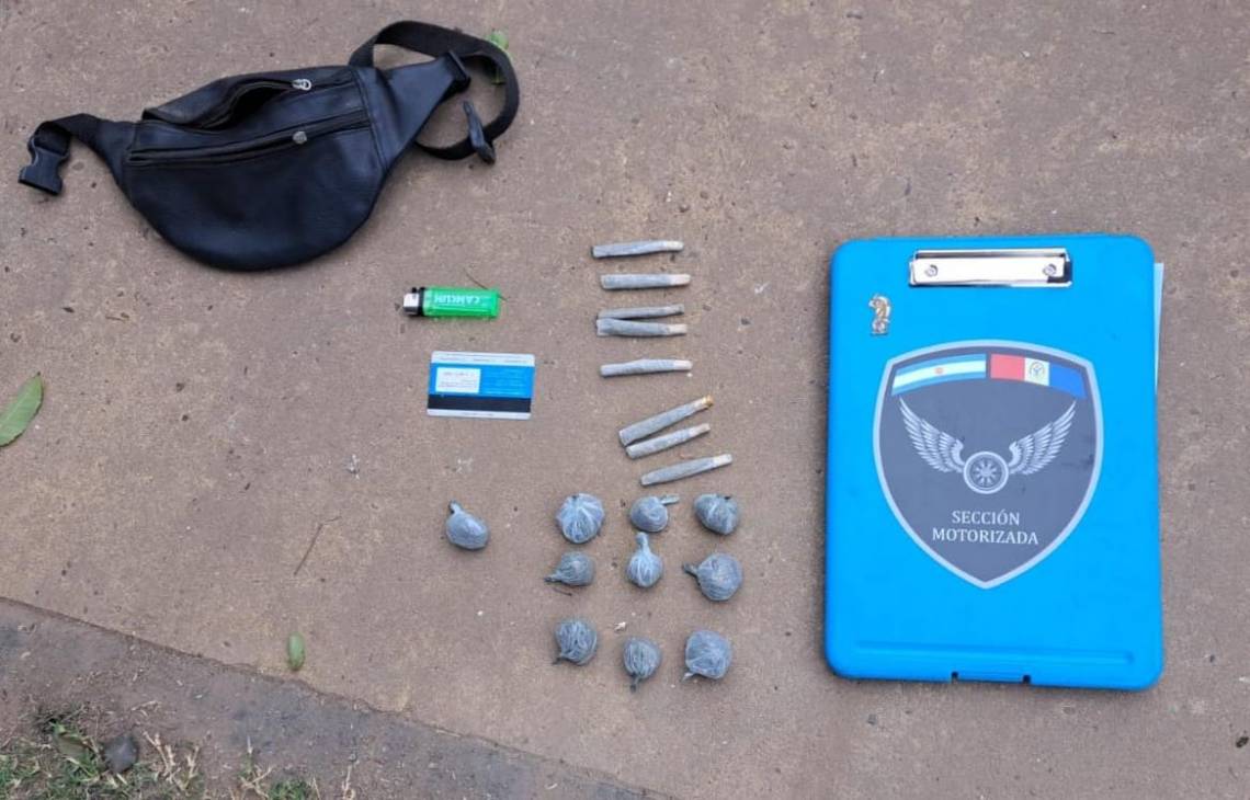 Los elementos secuestrados al menor. 