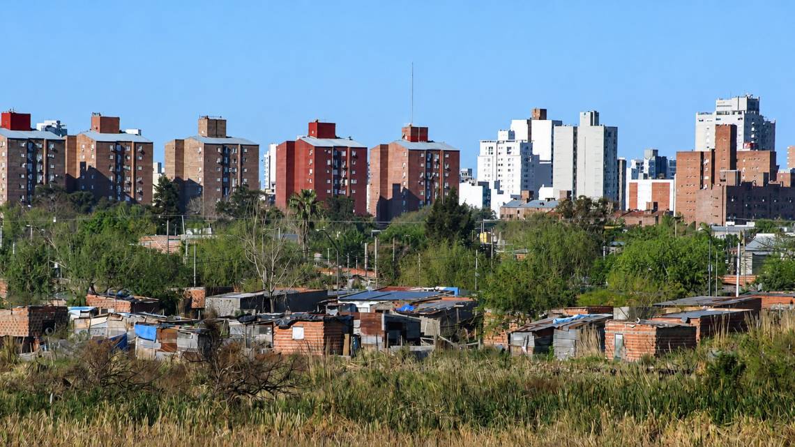 El Gran Santa Fe quedó entre las cinco regiones con mayor pobreza del país. (Crédito: Luis Cetraro - El Litoral)