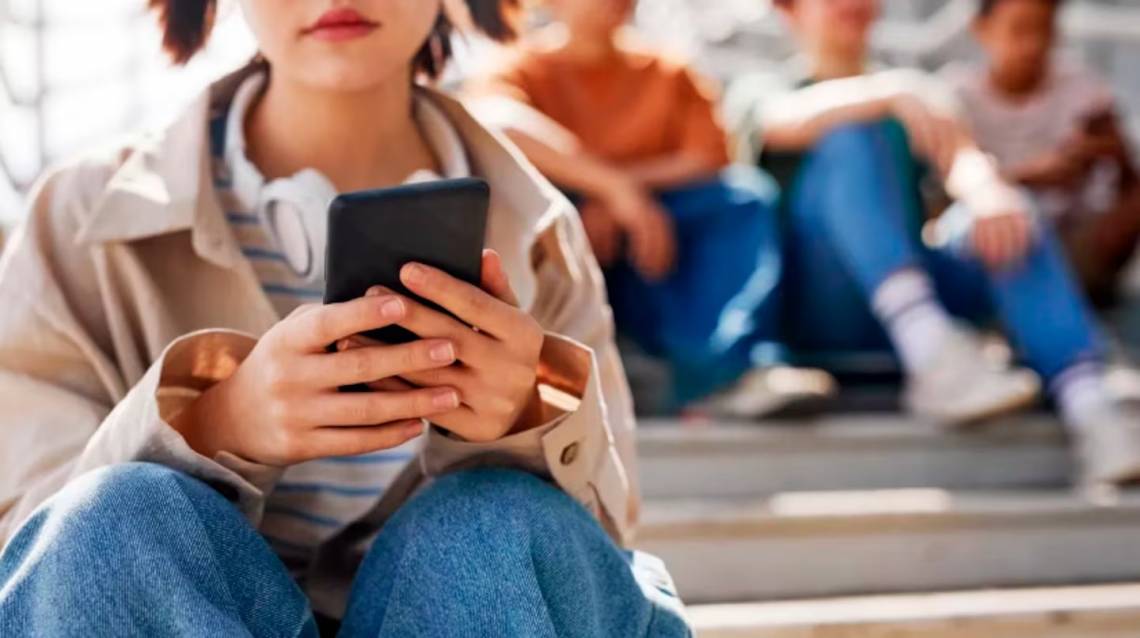 En Brasil investigan si suicidio de una adolescente de 13 años fue incentivado a través de la red social Discord.