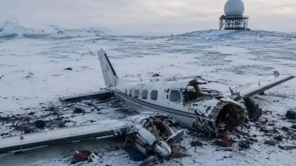Así quedó la aeronave estrellada en Alaska.