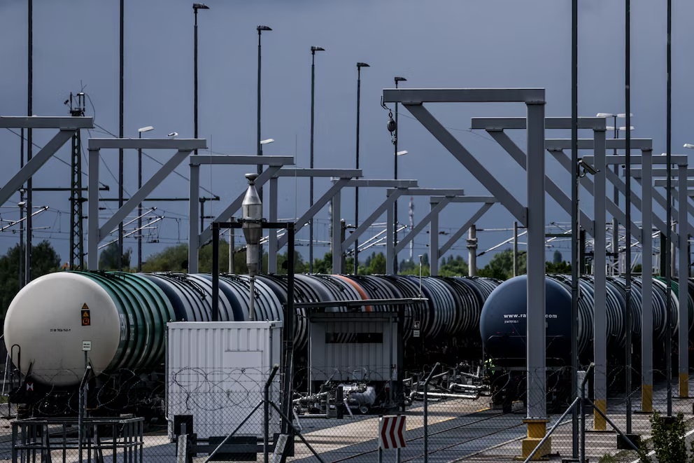 La nueva escalada de tensión en Medio Oriente presiona los precios del petróleo. (Crédito: EFE)