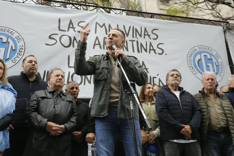 La CGT marchó por la industria nacional y cuestionó el rumbo económico del Gobierno.